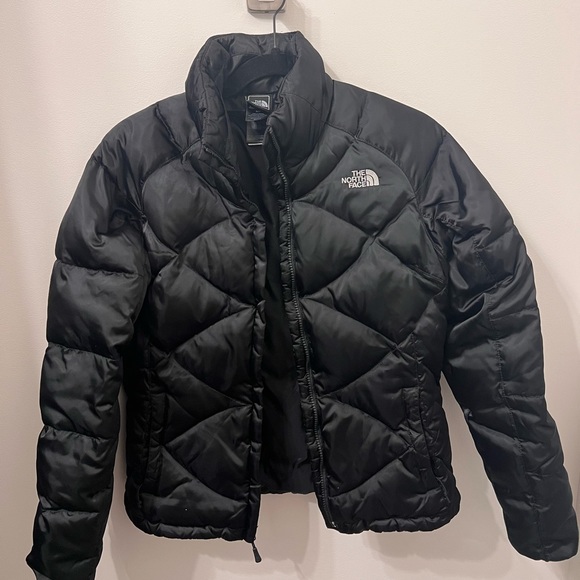 (SOLD) The North Face Diamond Quilted Puffer - Picture 2 of 5